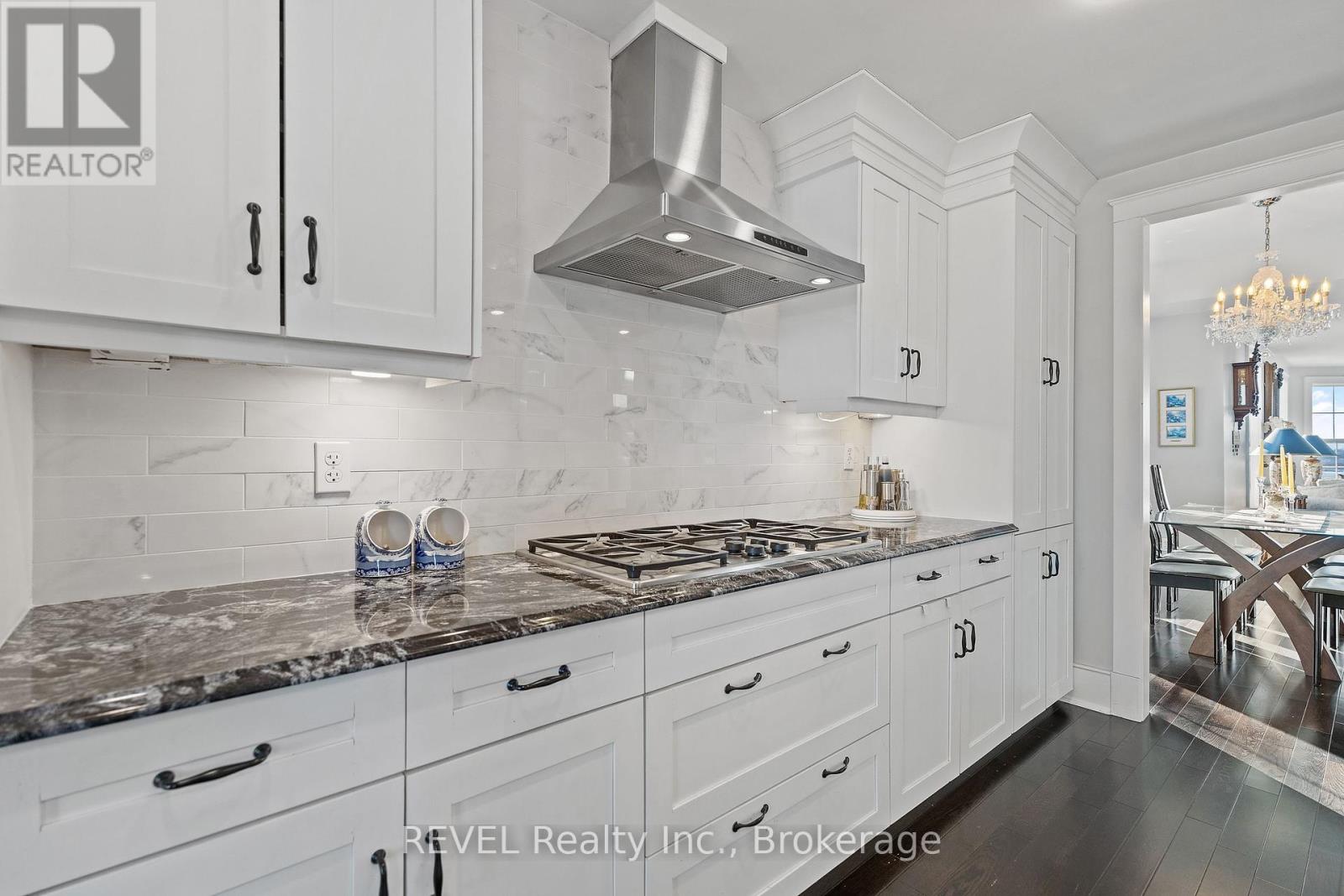 2378 North Shore Drive Property Photo 12
