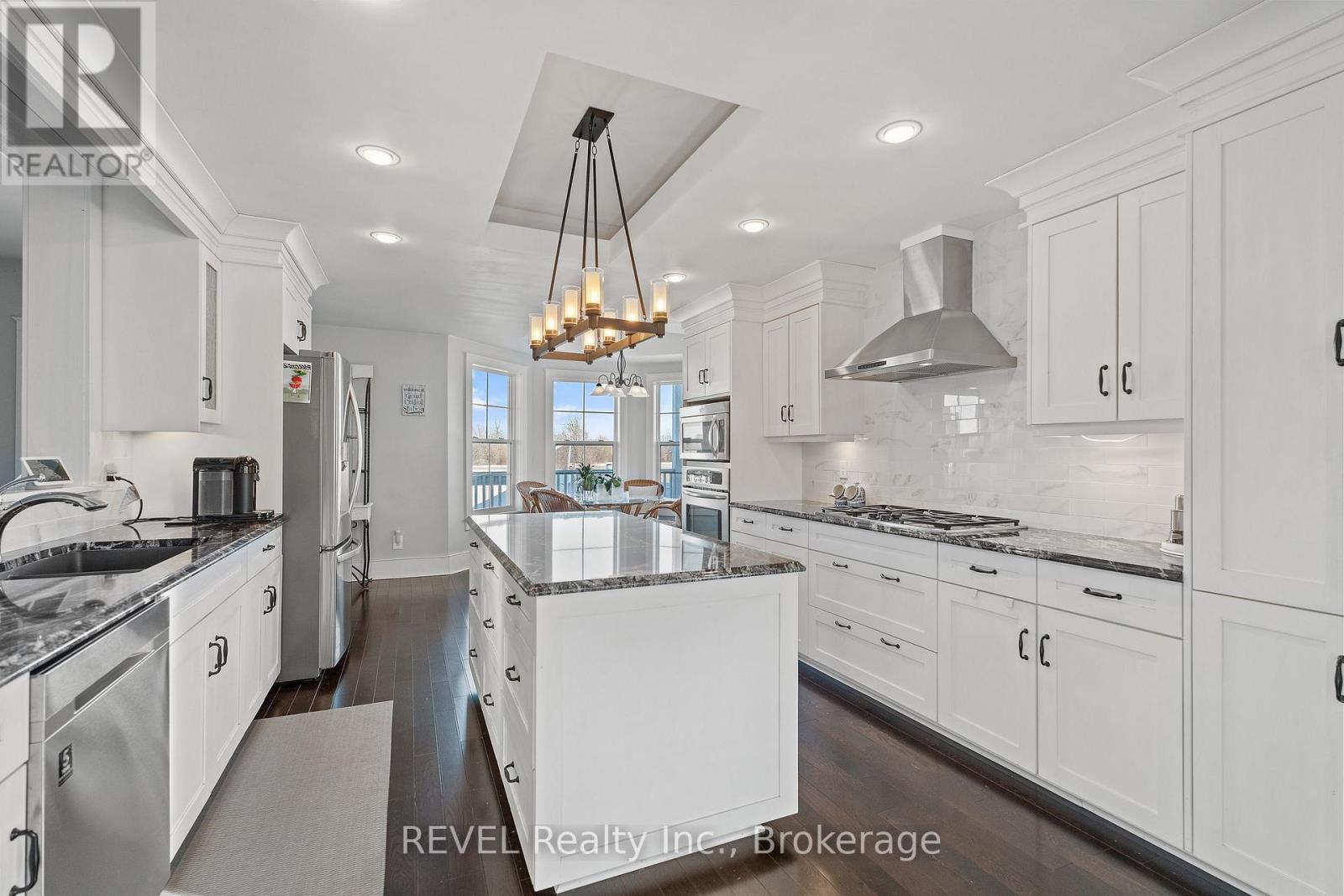2378 North Shore Drive Property Photo 13