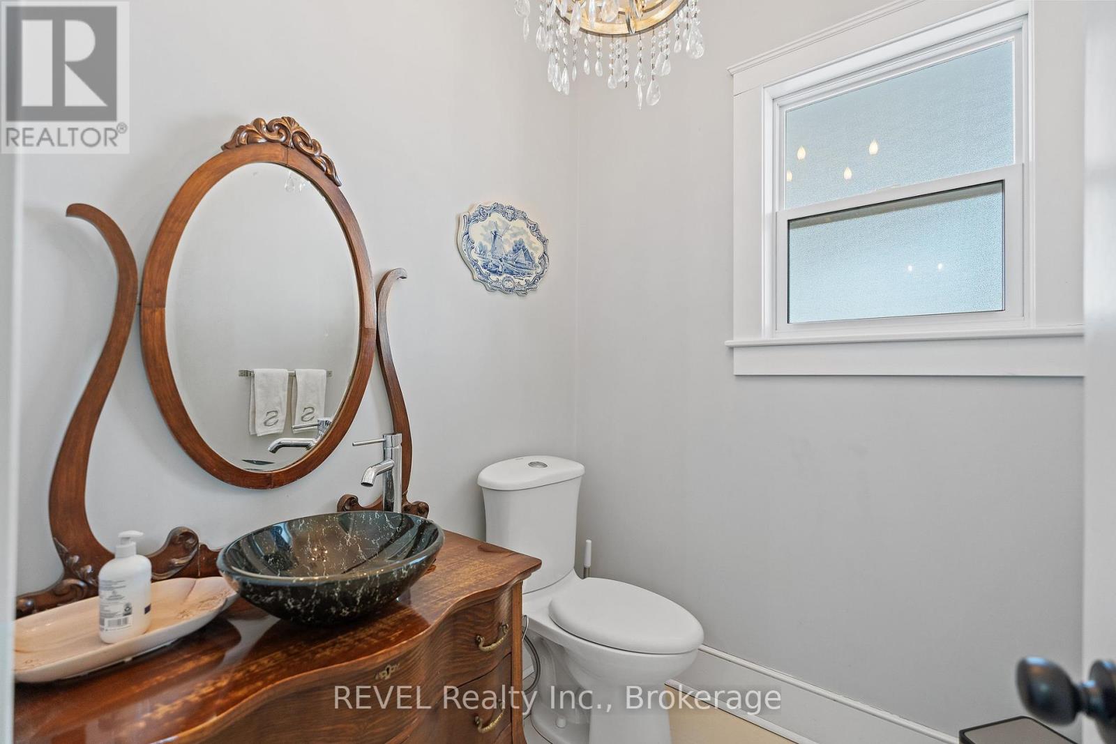 2378 North Shore Drive Property Photo 21