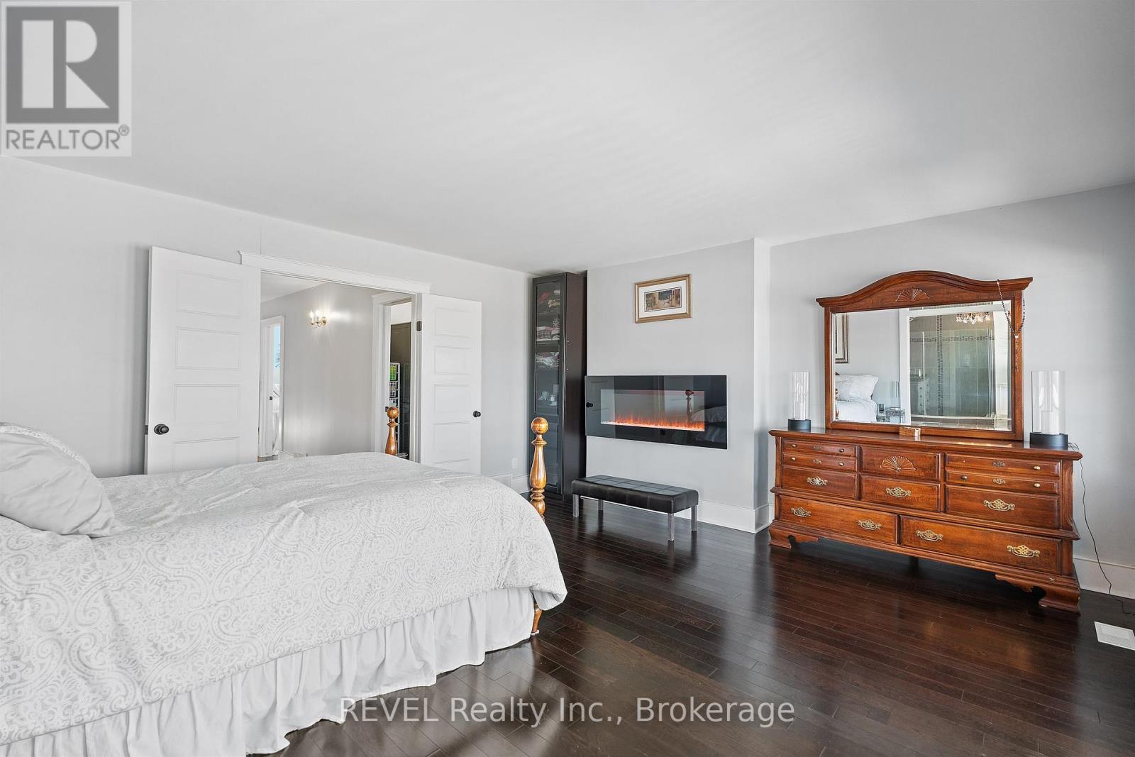 2378 North Shore Drive Property Photo 24