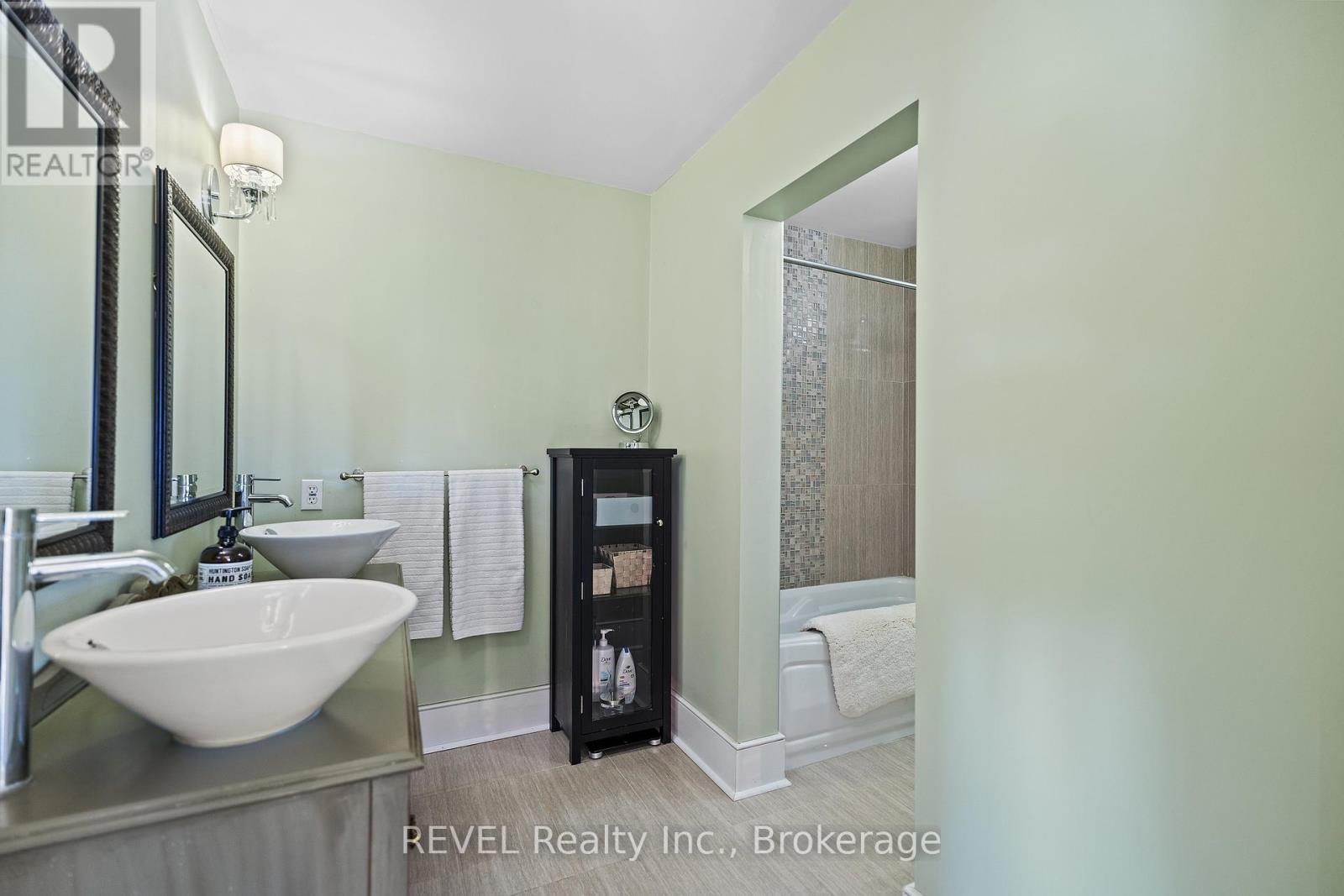 2378 North Shore Drive Property Photo 33