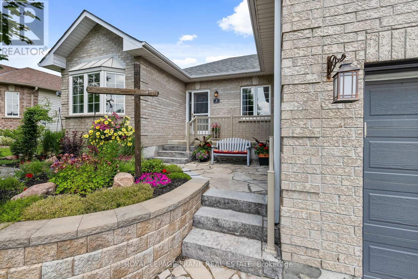 8 Brookside Street Property Photo 1