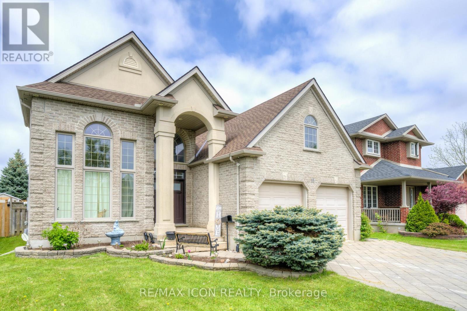 19 Redtail Court Property Photo 1