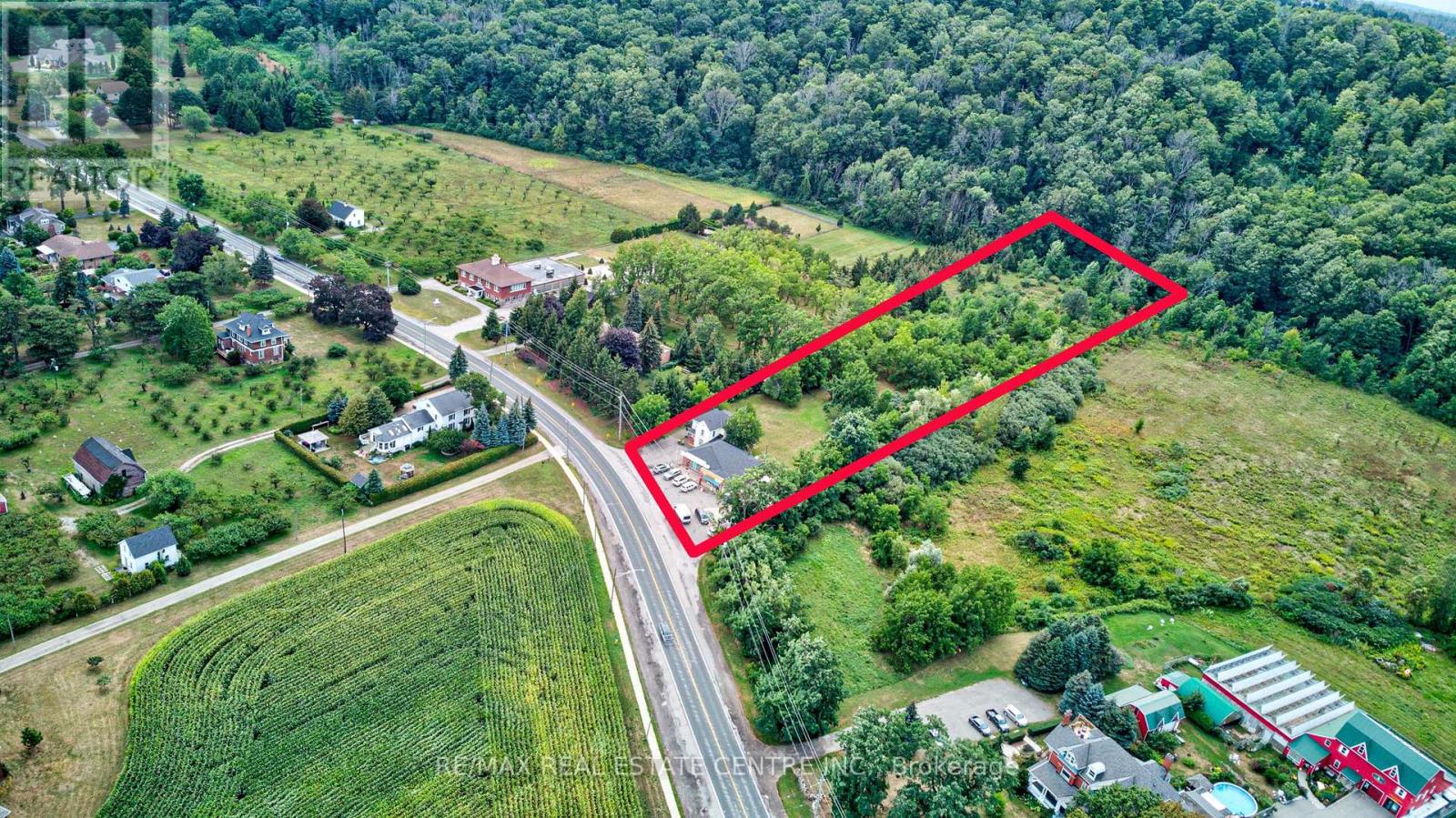 407-409 Main Street W Property Photo 8