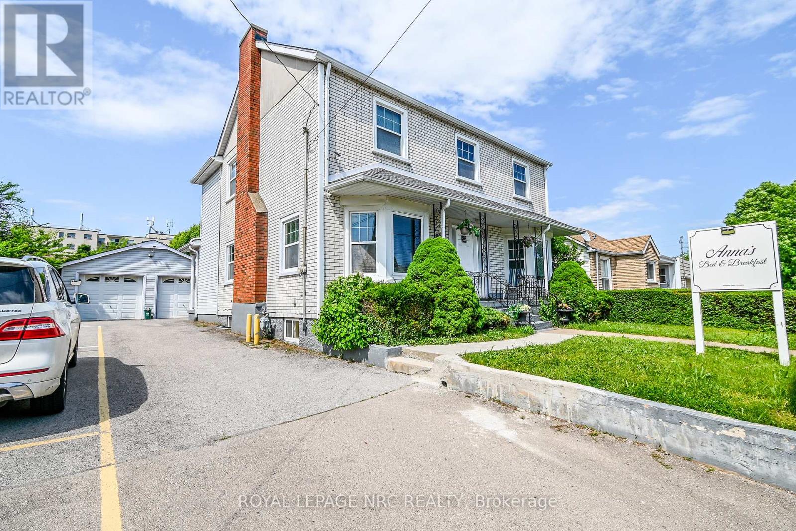 6257 DUNN STREET Property Photo 1