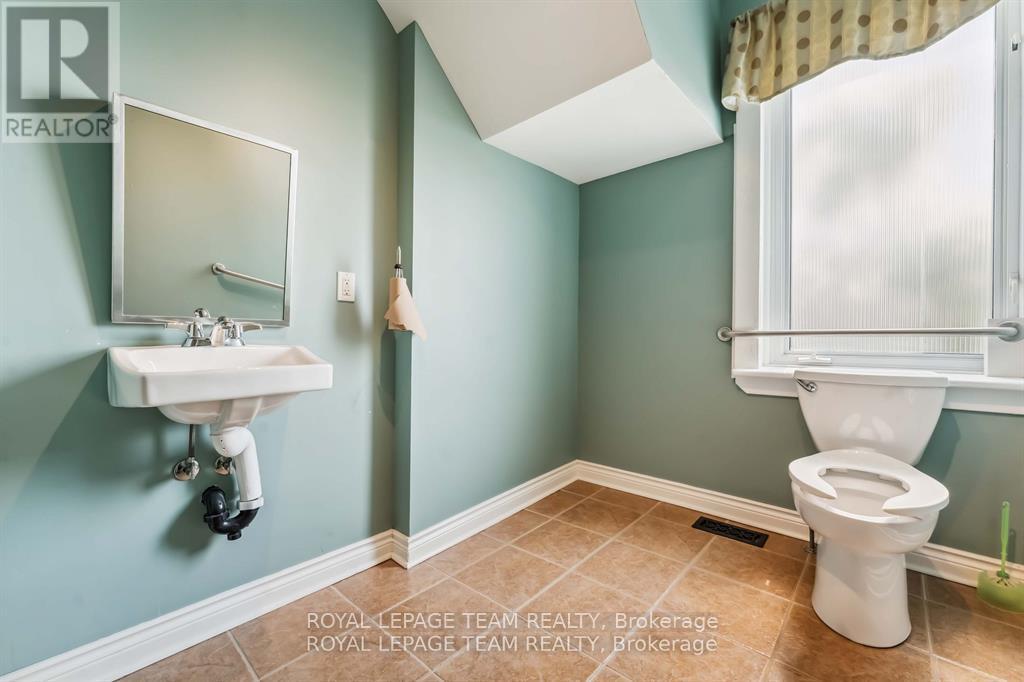 1538 Stittsville Main Street Property Photo 9