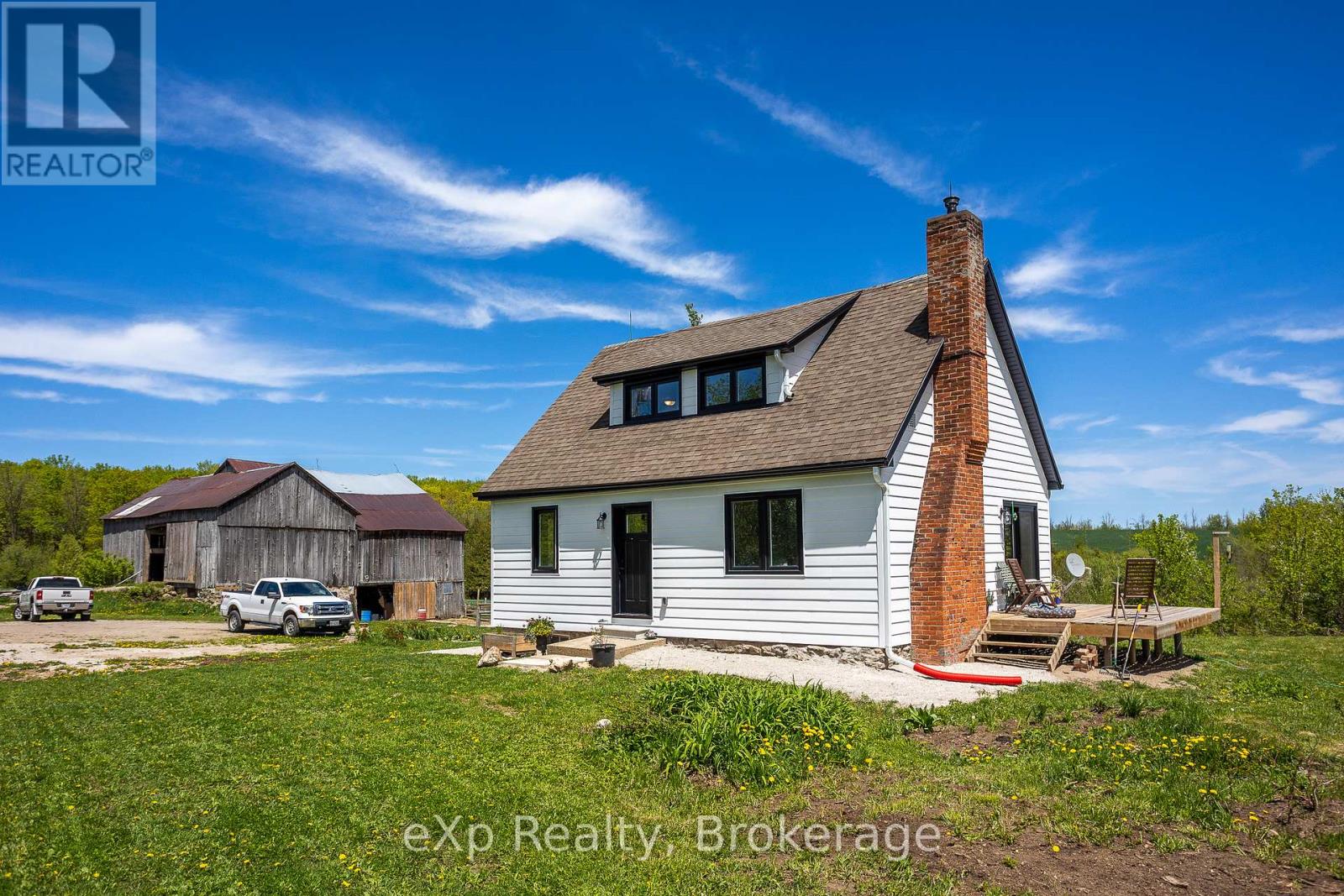 58111 12th Line Property Photo 7
