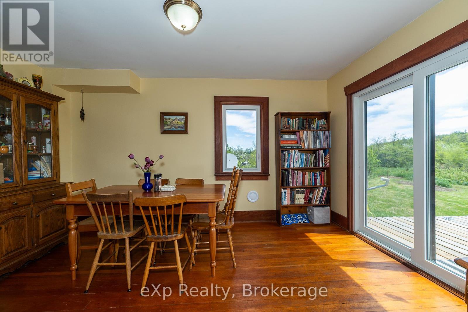 58111 12th Line Property Photo 12