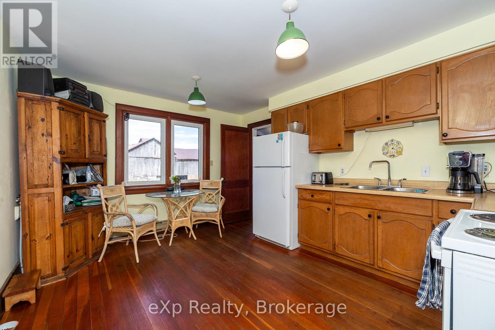 58111 12th Line Property Photo 15