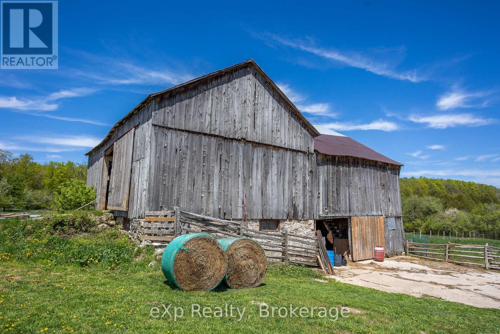 58111 12th Line Property Photo 34