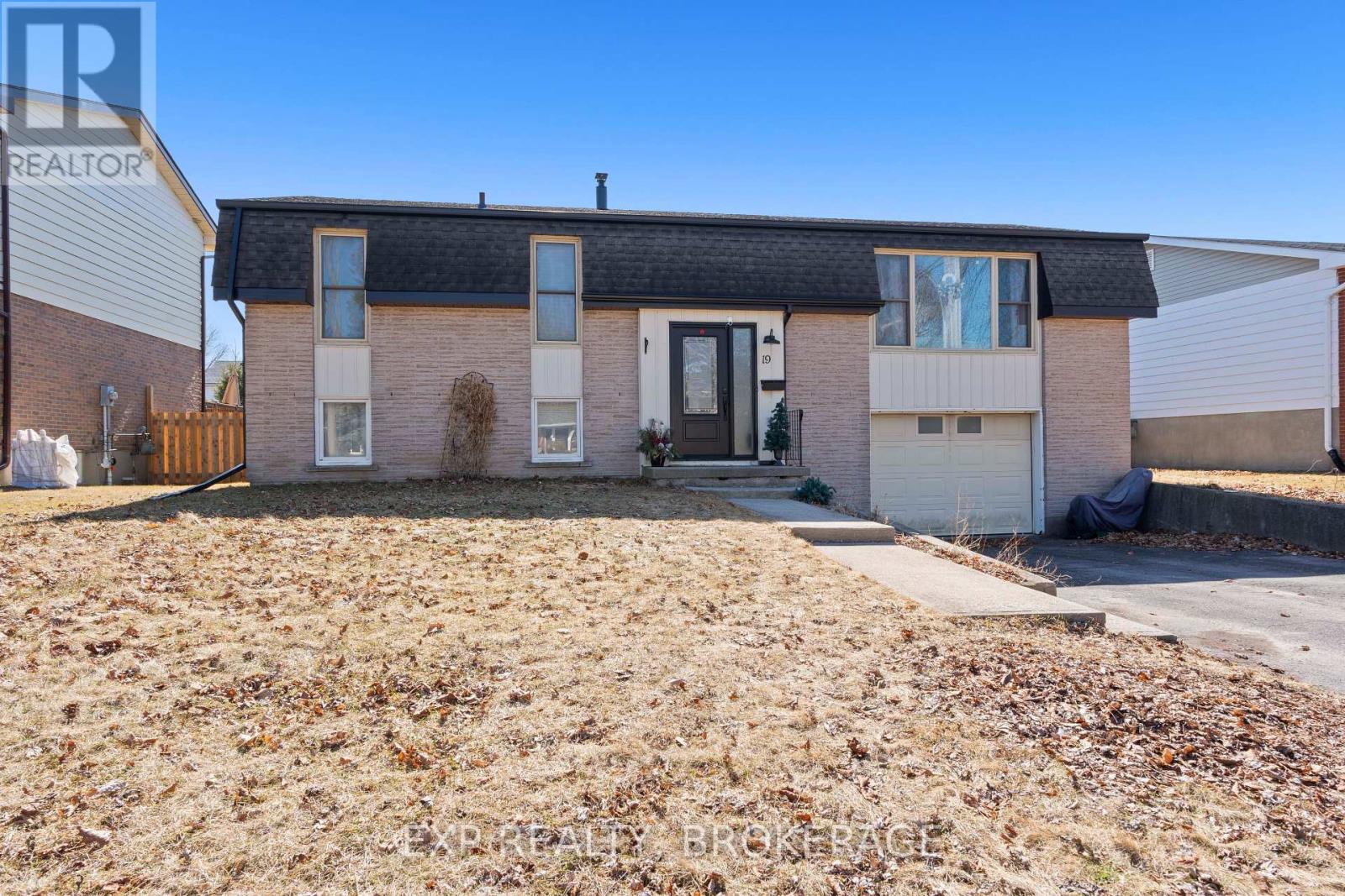 19 Mortensen Drive Property Photo 1