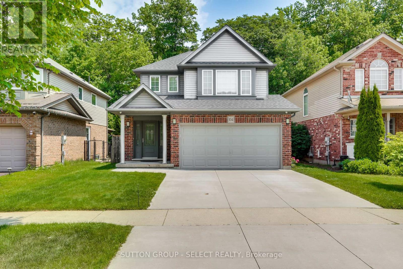 1041 Foxcreek Road Property Photo 1