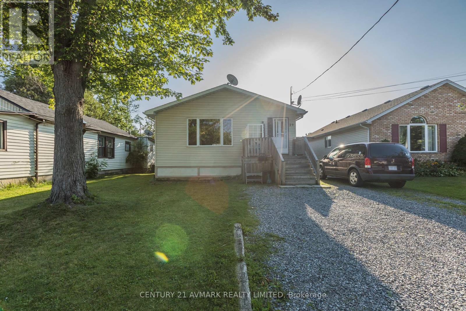 29 LILLIAN STREET Property Photo 1