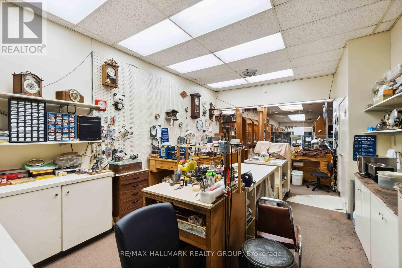 431 Bank Street Property Photo 9