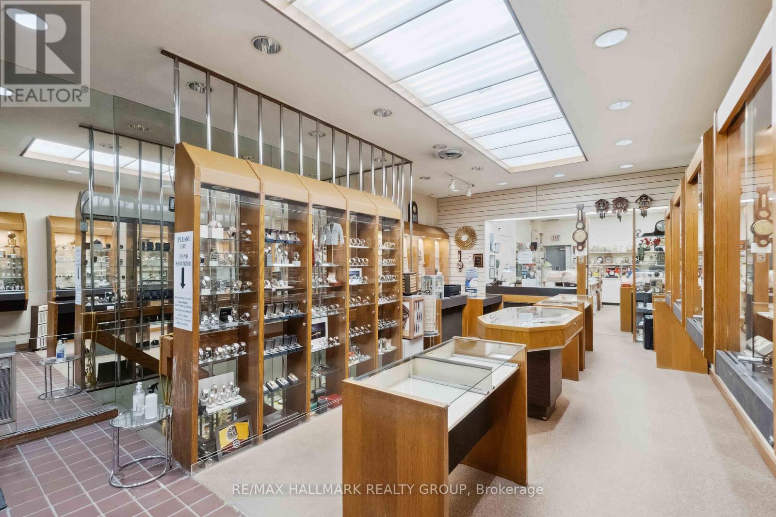 431 Bank Street Property Photo 10