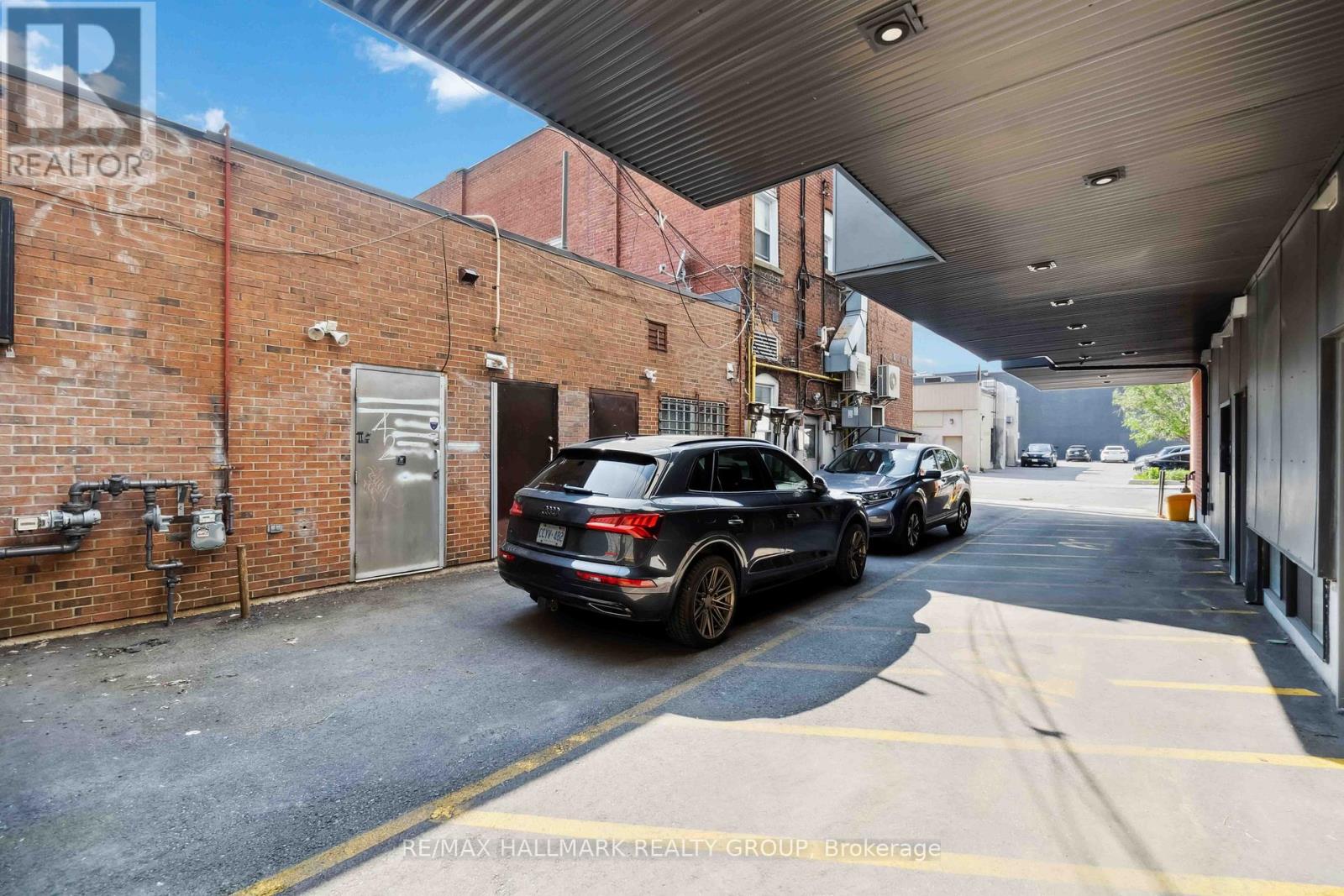 431 Bank Street Property Photo 19