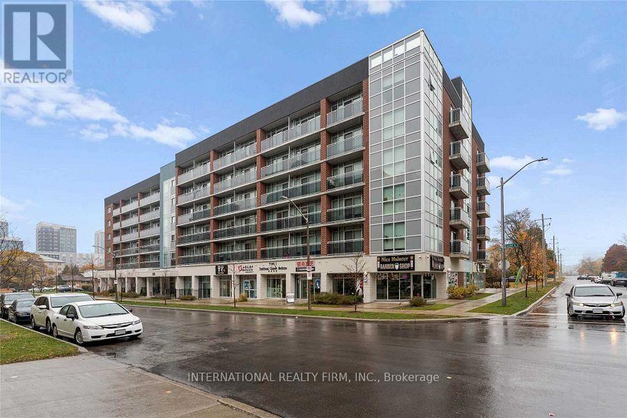 618 - 308 LESTER STREET Property Photo 1