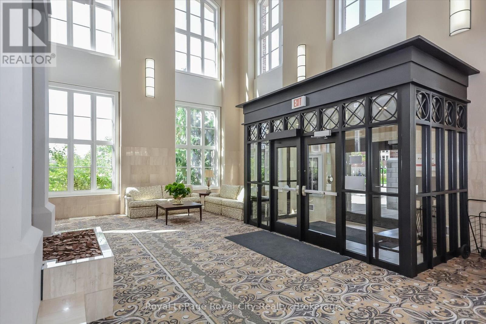 71 Bayberry Drive #112 Property Photo 8