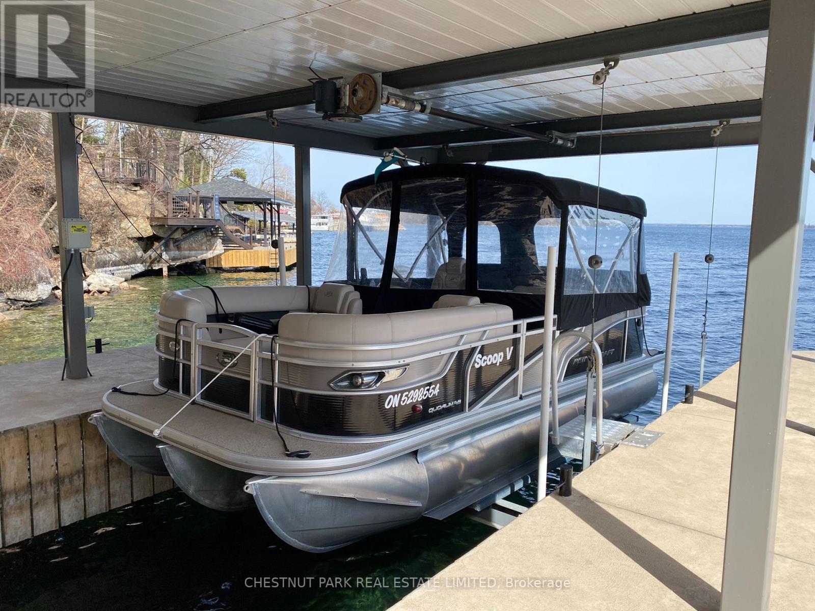 35 Riverview Drive Property Photo 3