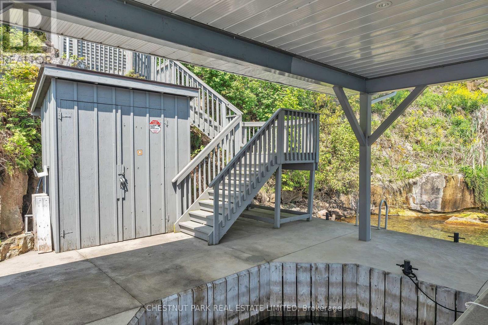 35 Riverview Drive Property Photo 6