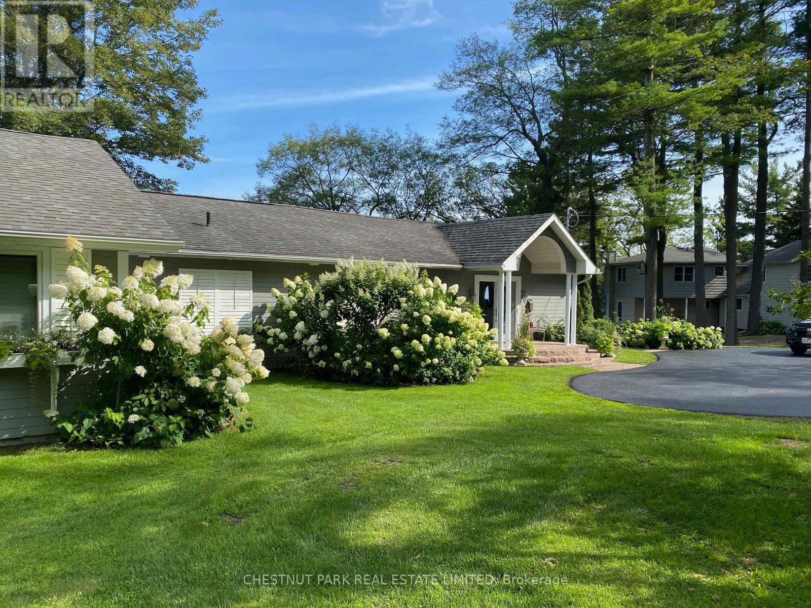 35 Riverview Drive Property Photo 7