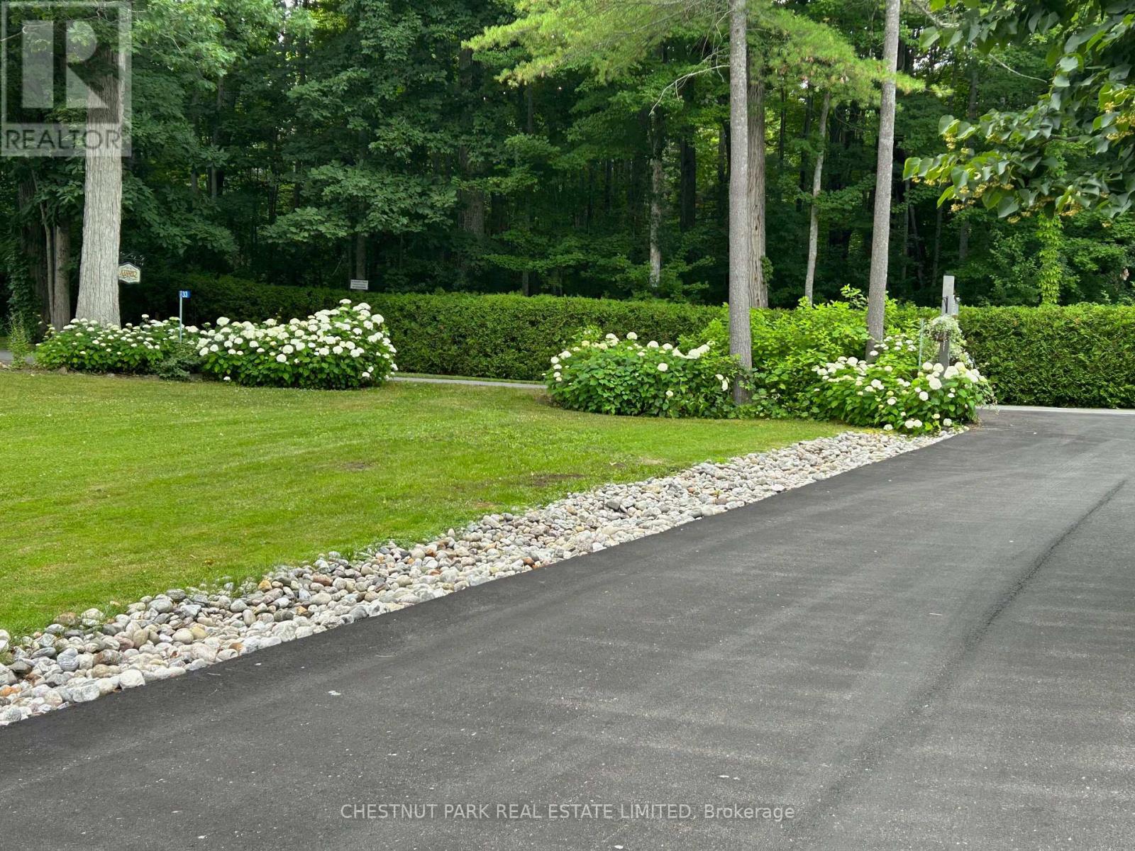 35 Riverview Drive Property Photo 9