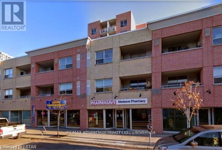 105 & 106 - 637 DUNDAS STREET E Property Photo 1