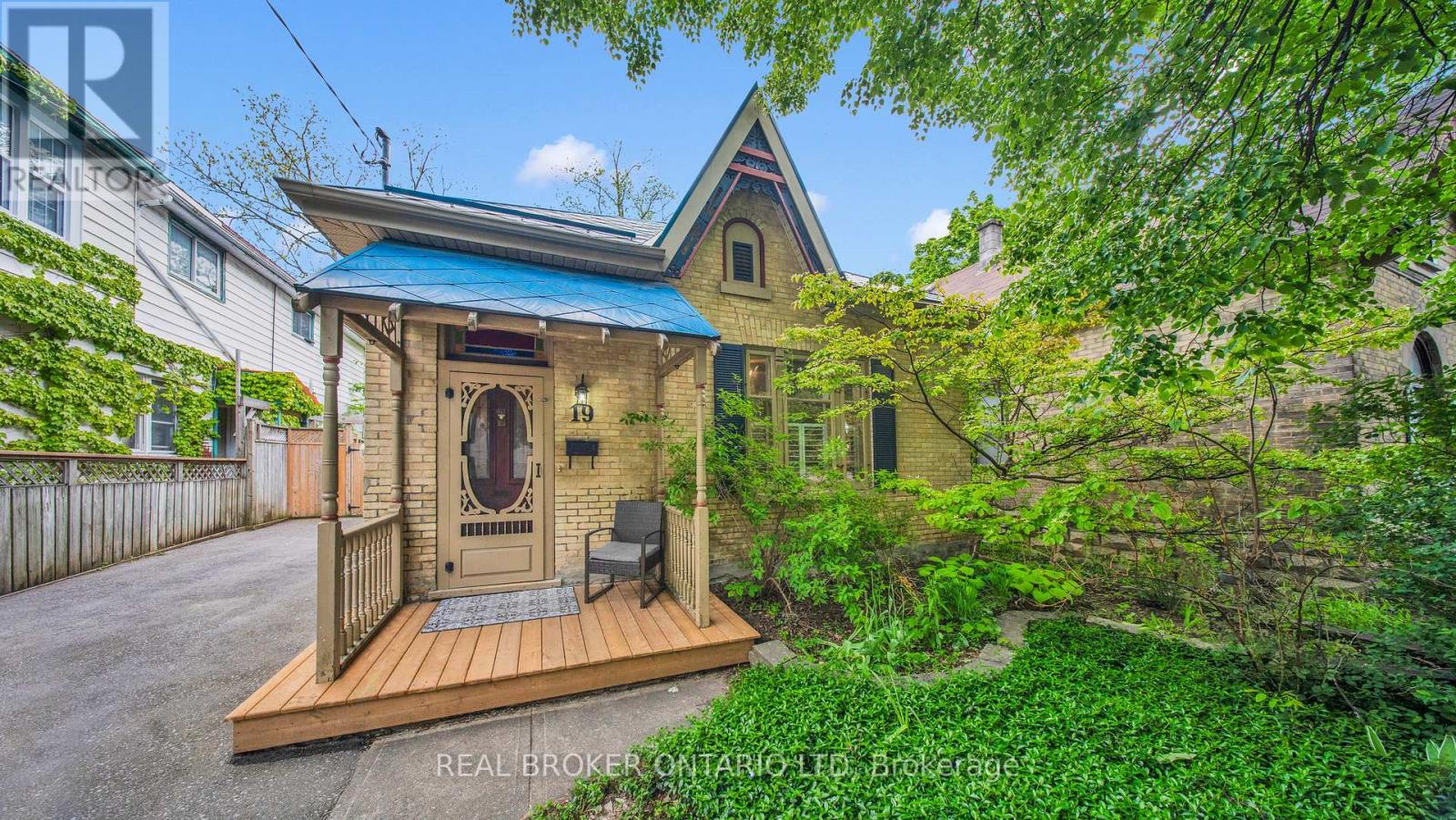 19 ASKIN STREET Property Photo 1