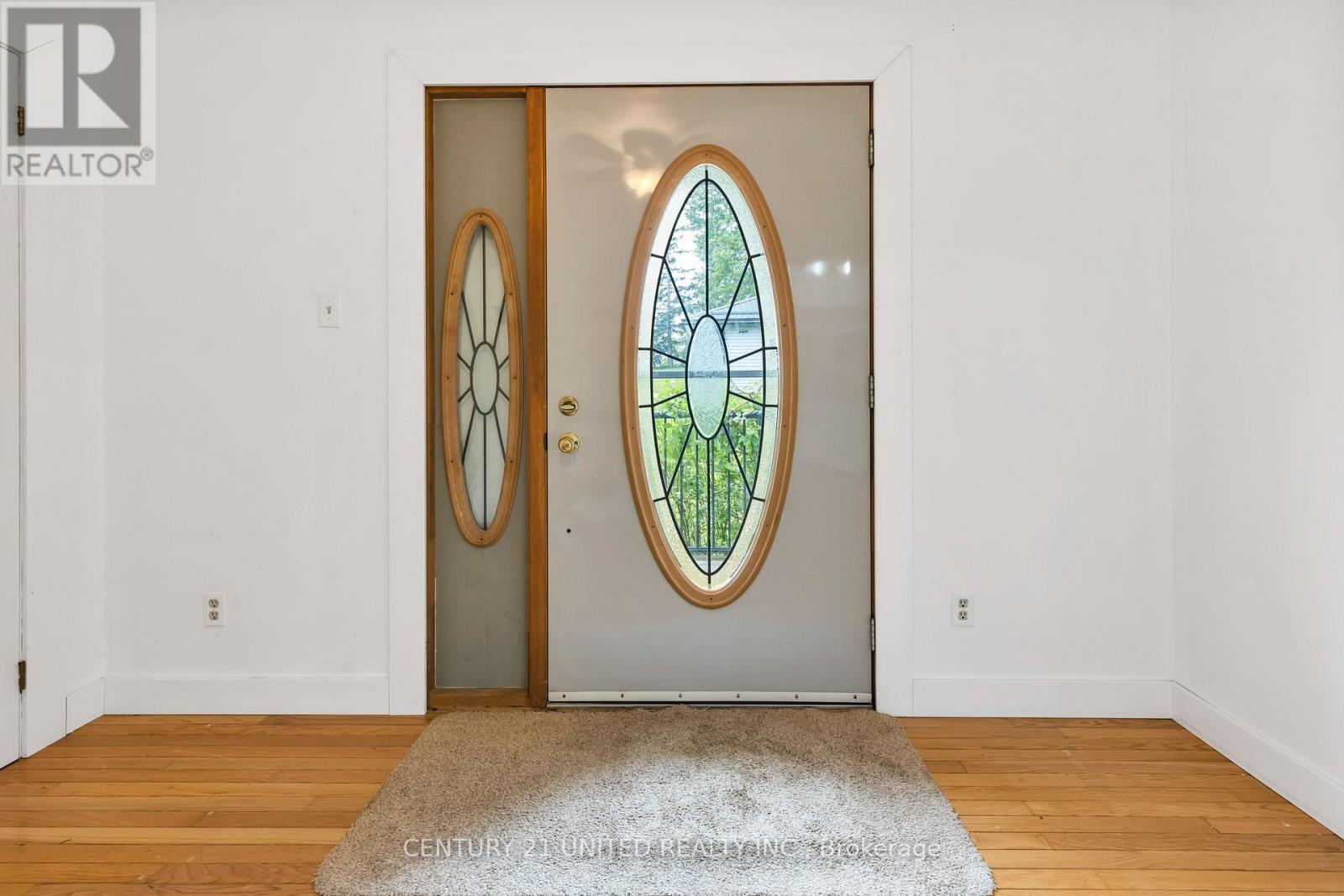 1749 Youngs Point Road Property Photo 6