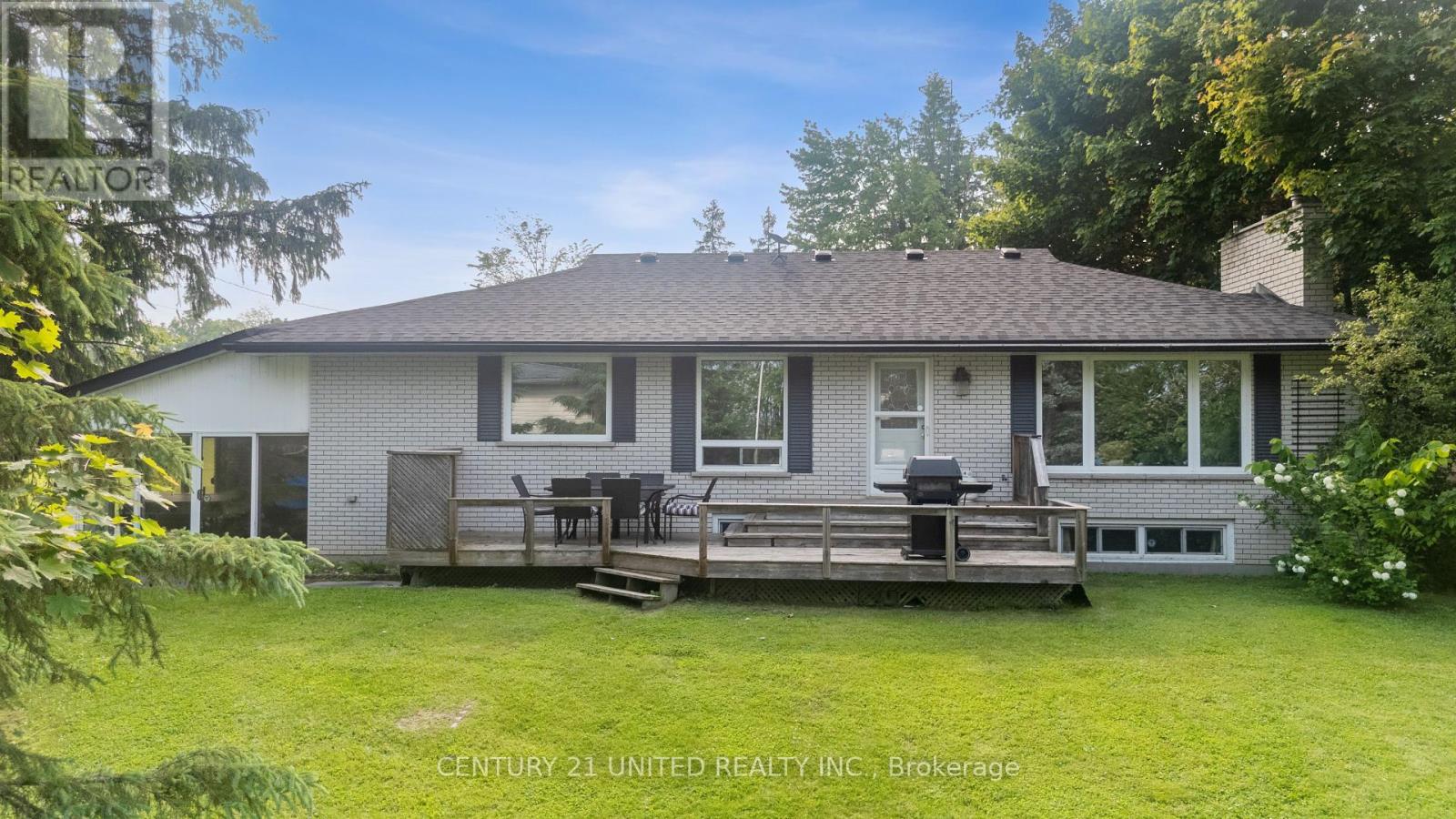 1749 Youngs Point Road Property Photo 16