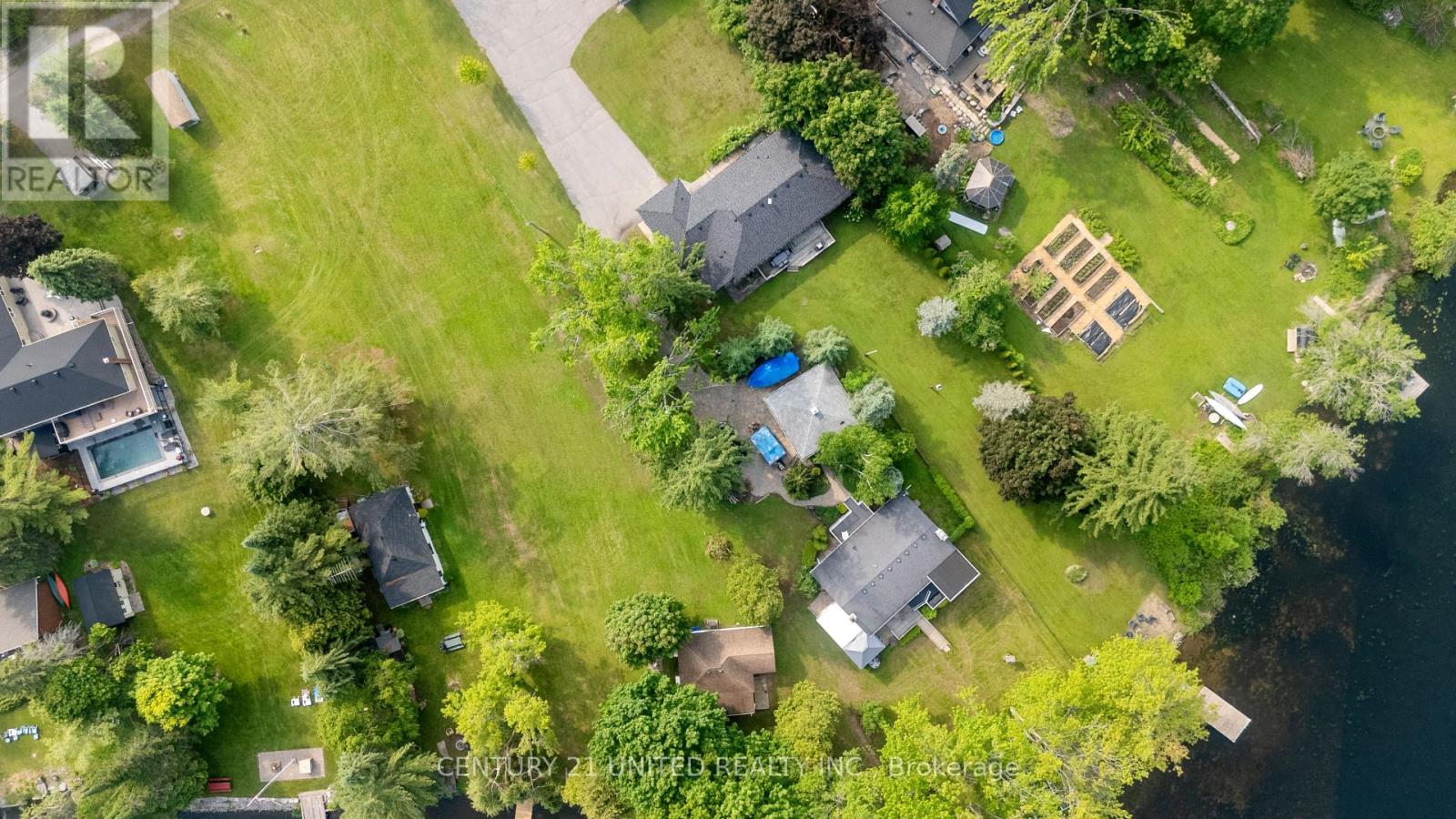 1749 Youngs Point Road Property Photo 17