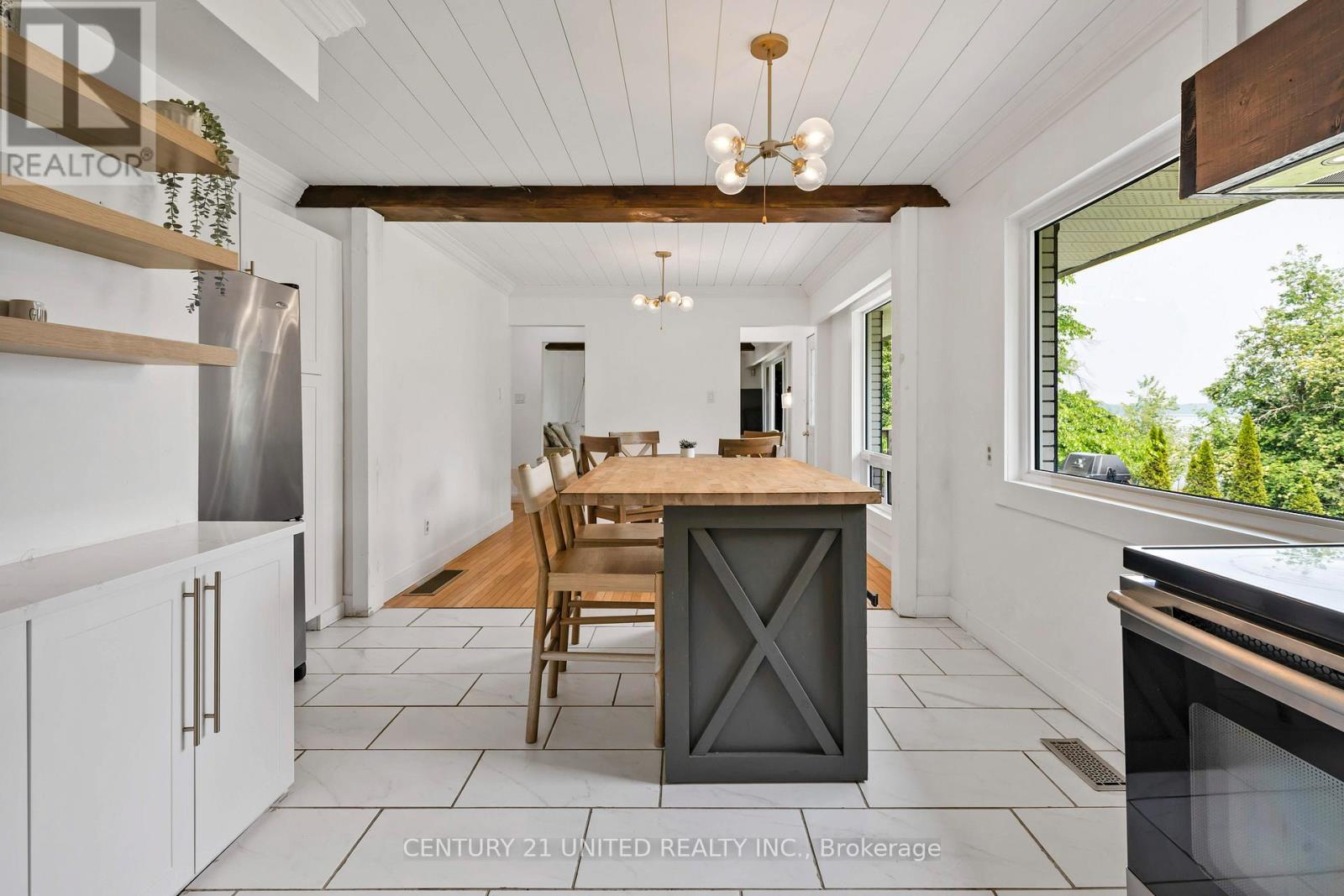 1749 Youngs Point Road Property Photo 22