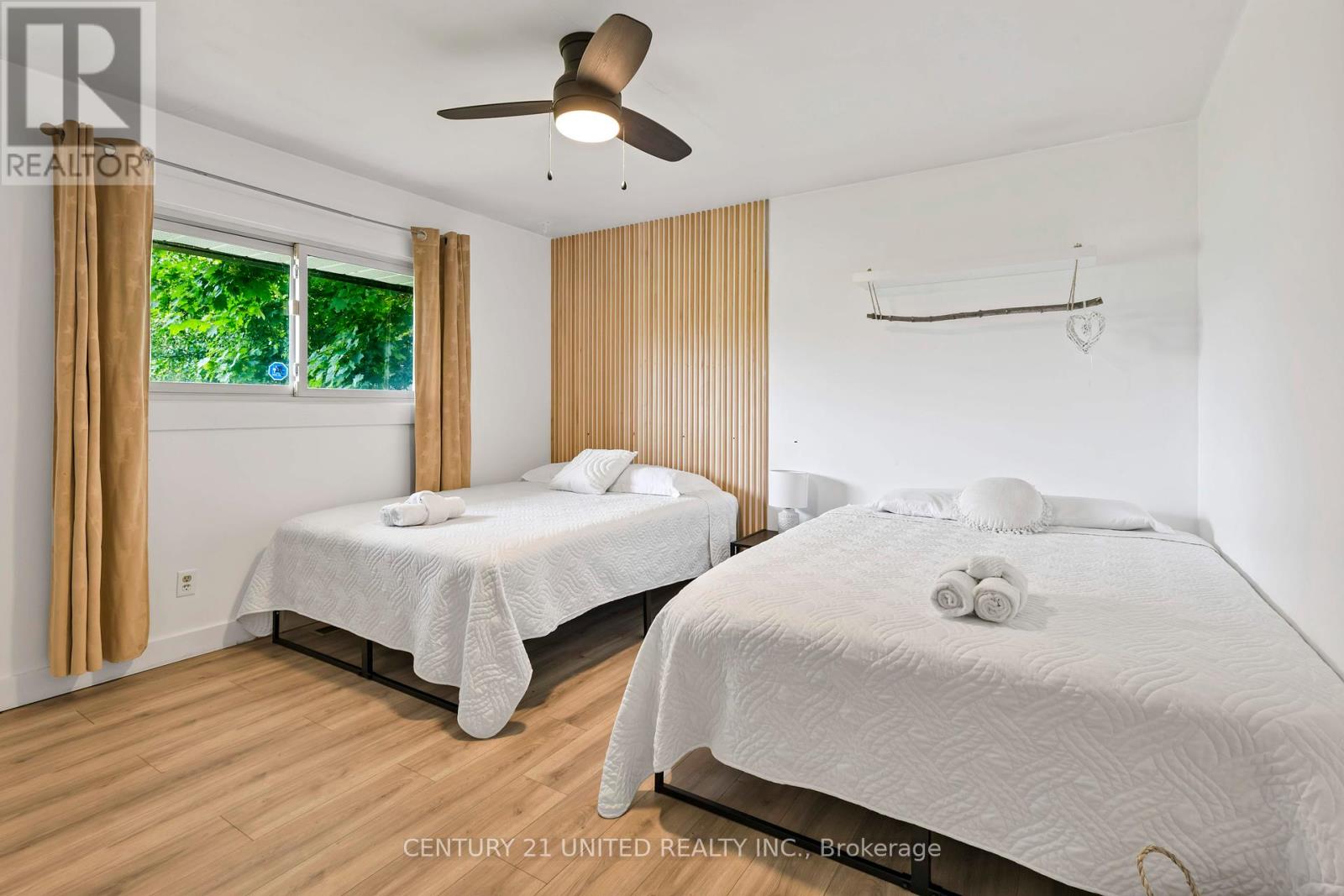 1749 Youngs Point Road Property Photo 26