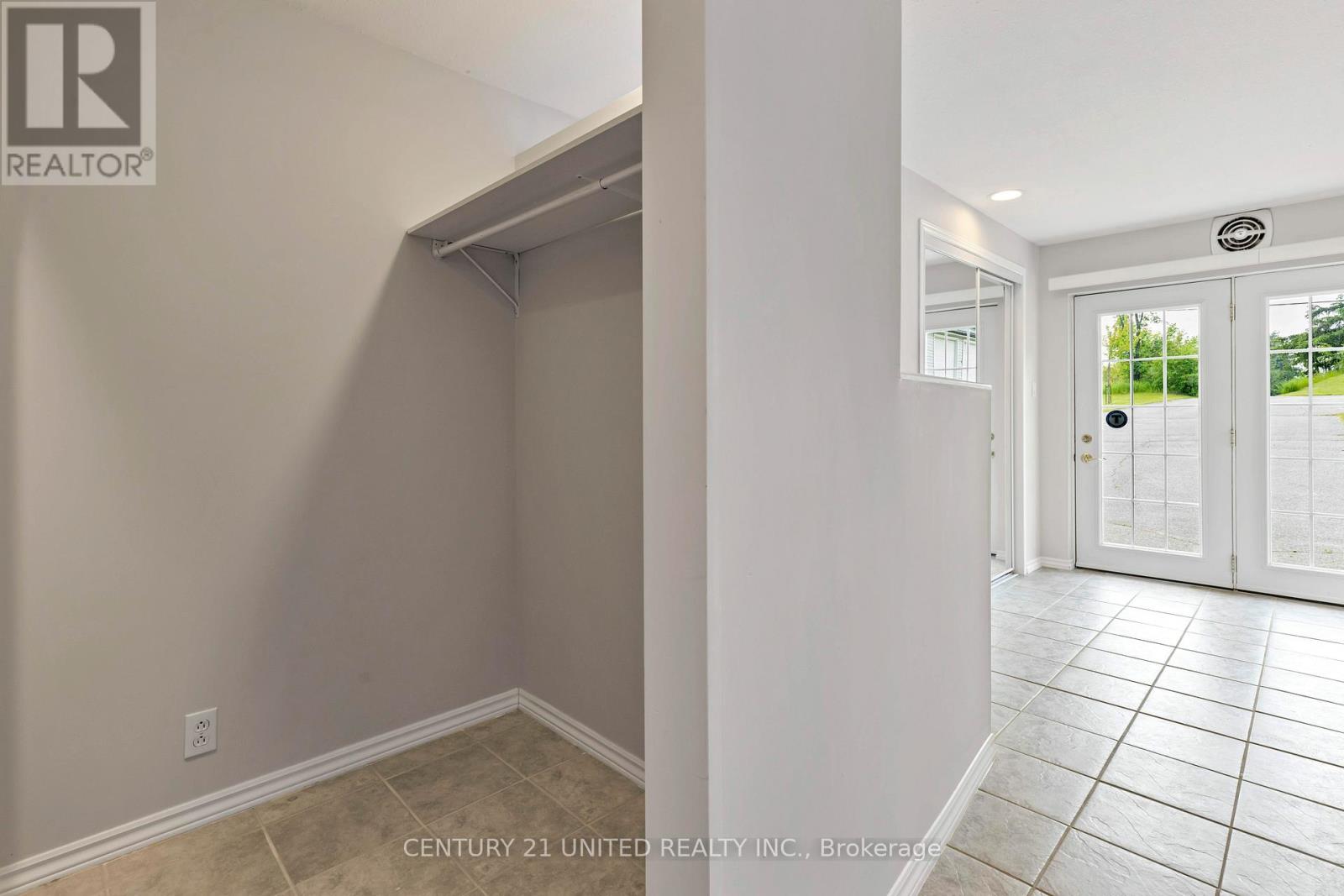 1749 Youngs Point Road Property Photo 32