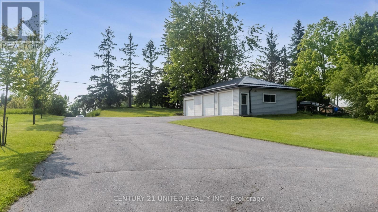 1749 Youngs Point Road Property Photo 48