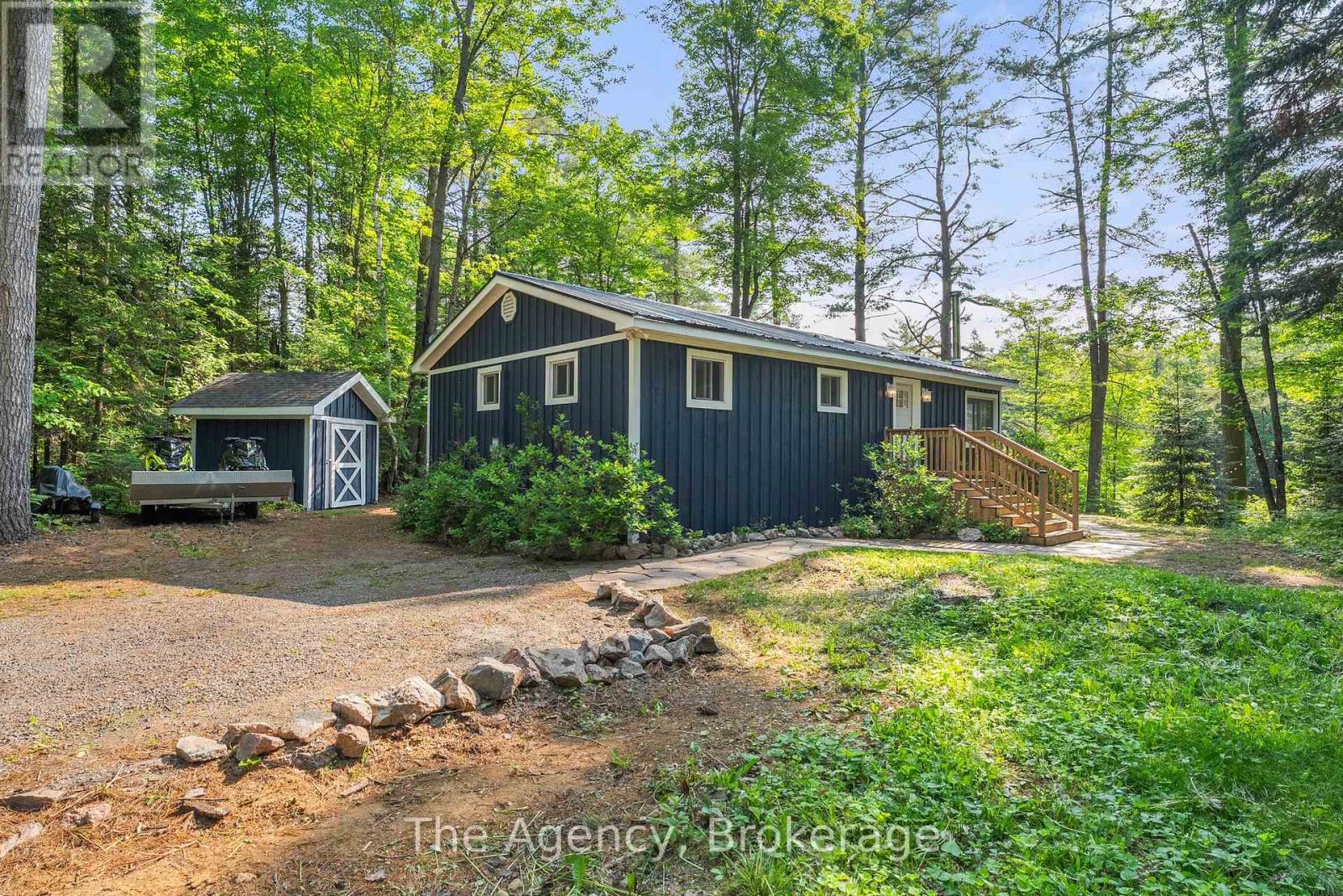 1333 Sherwood Forest Road Property Photo 1