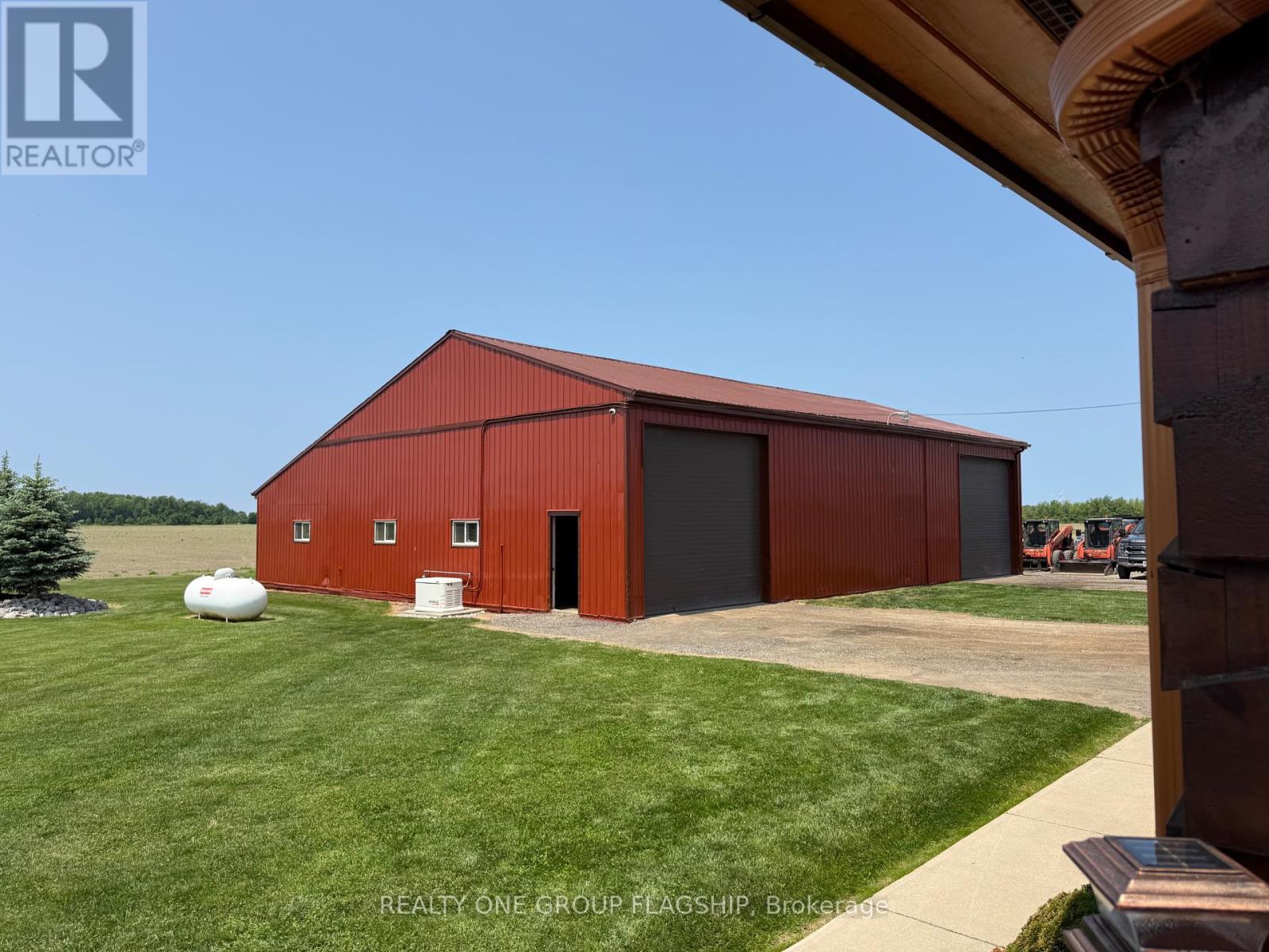 8529 Kinnaird Road Property Photo 1