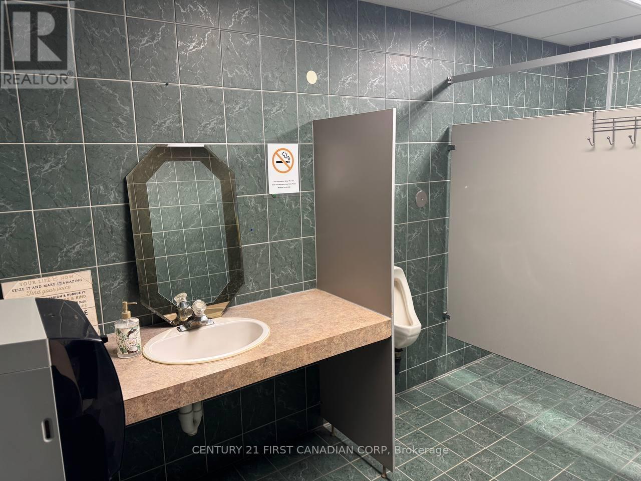 676 Adelaide Street Property Photo 7