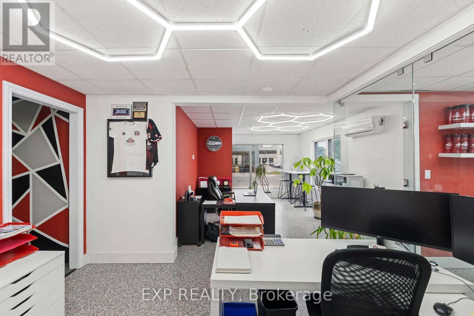 4691 Ontario Avenue Property Photo 10