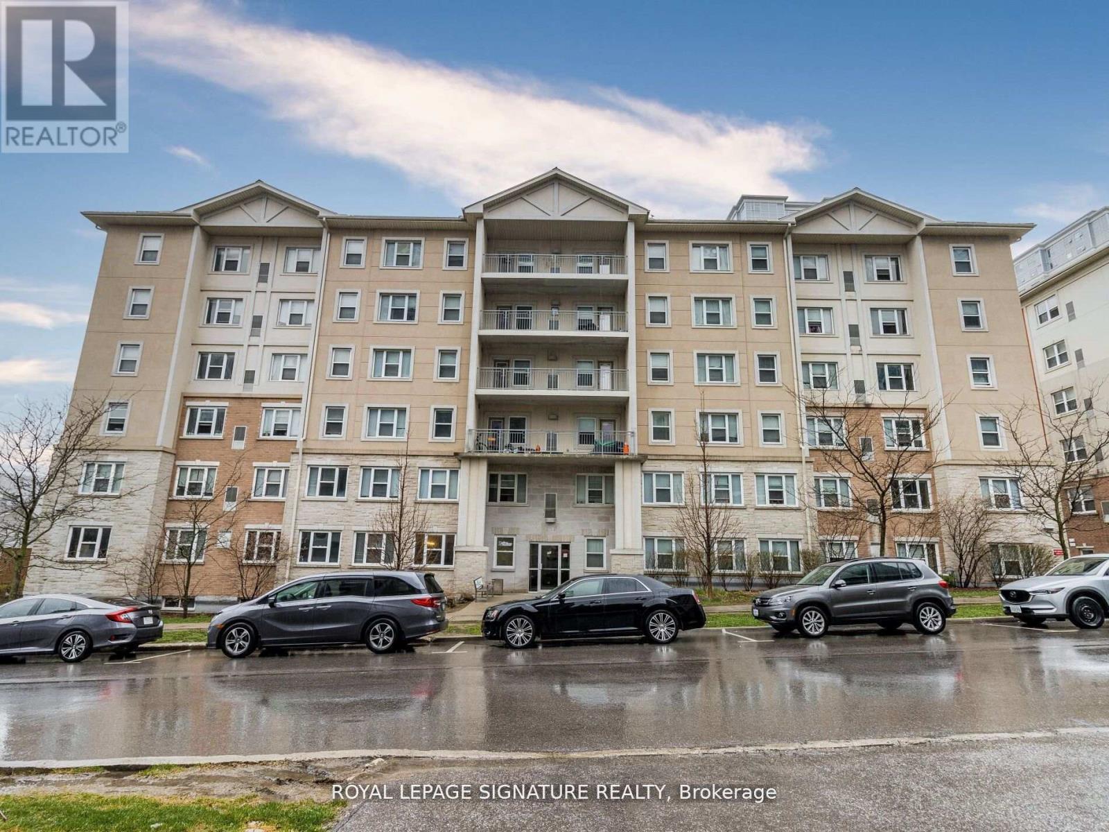 206 - 251 LESTER STREET Property Photo 1