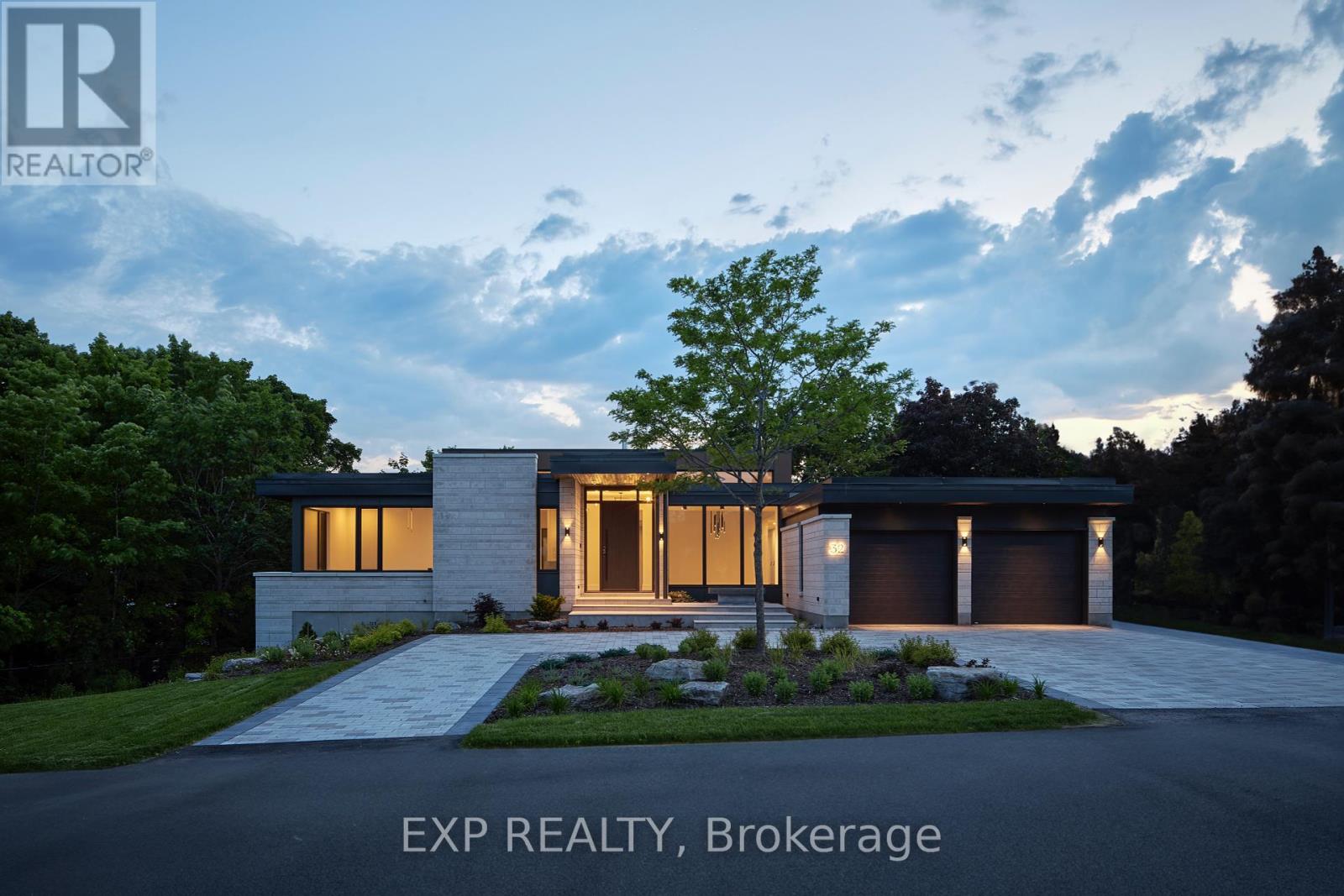32 CLOVELLY ROAD Property Image