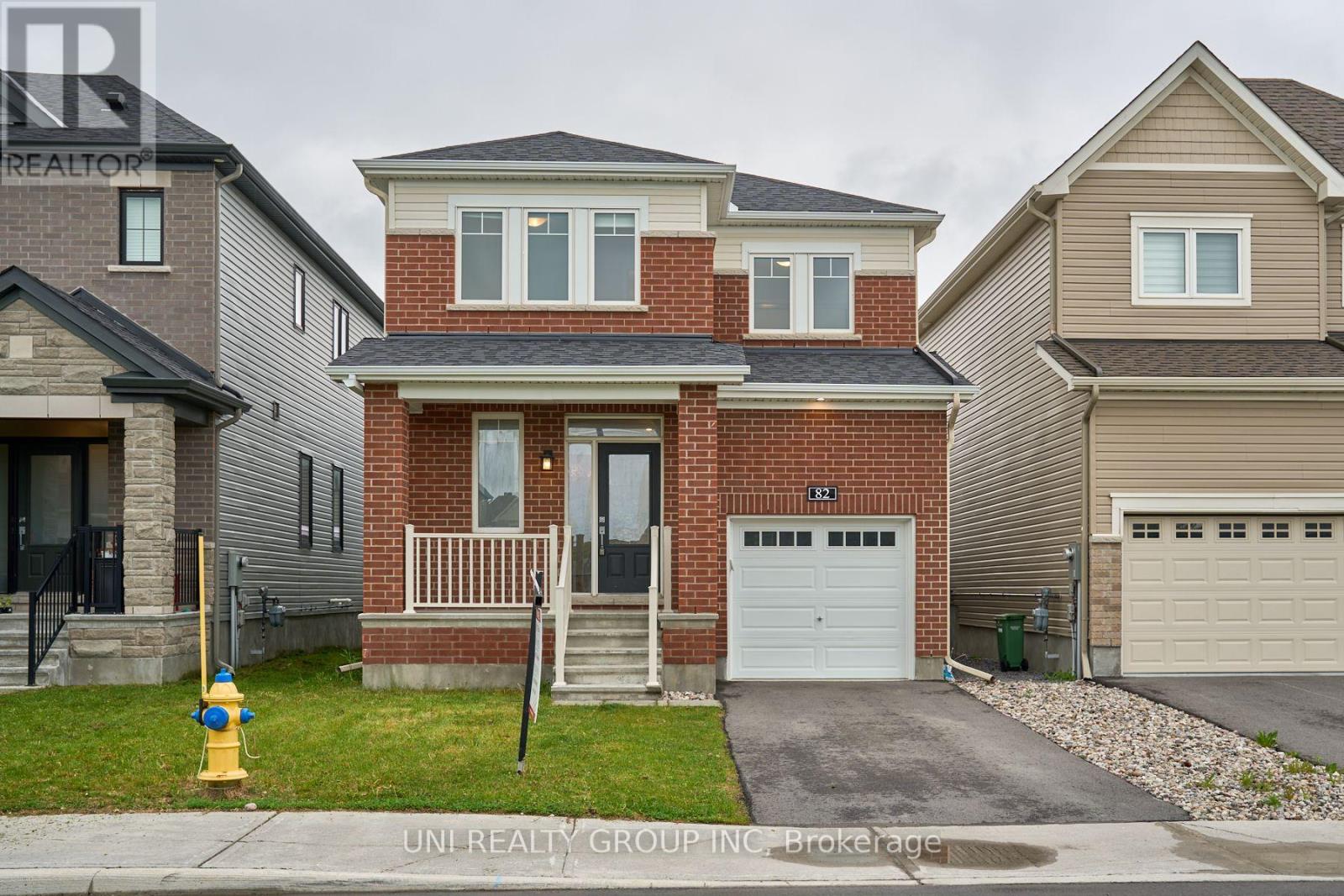 82 COCO PLACE Property Photo 1