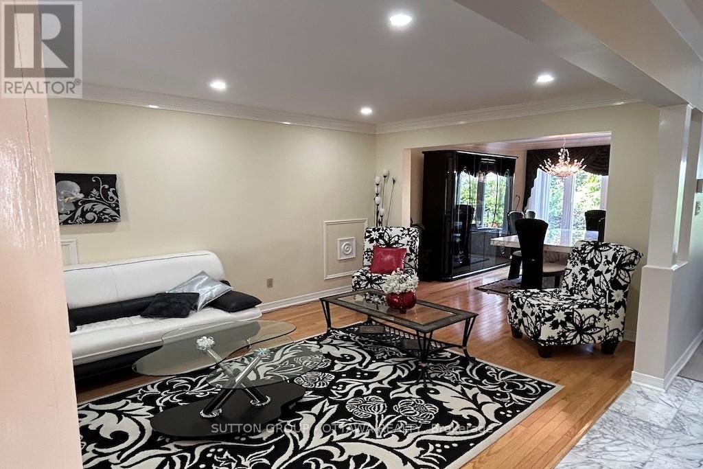 32 Cellini Court W Property Photo 8