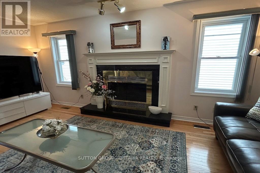 32 Cellini Court W Property Photo 12