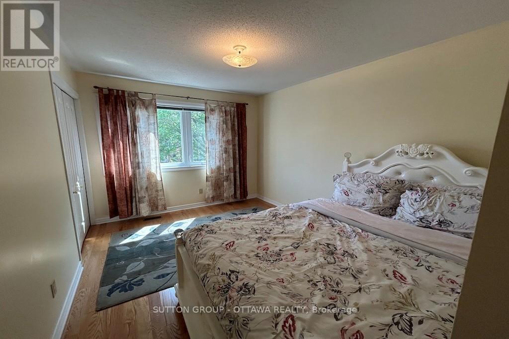 32 Cellini Court W Property Photo 23