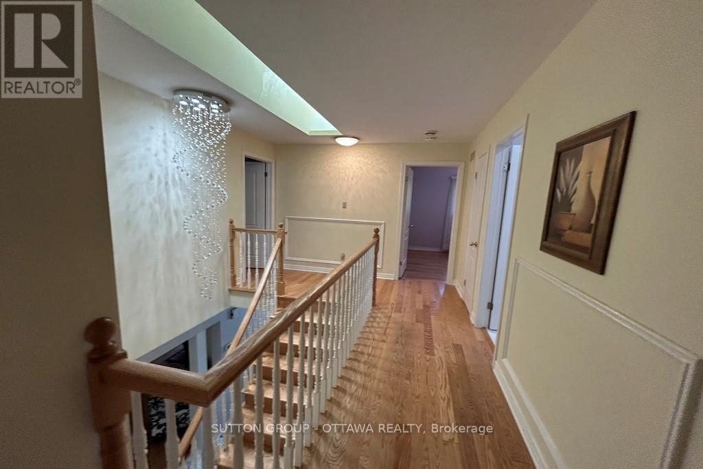 32 Cellini Court W Property Photo 25