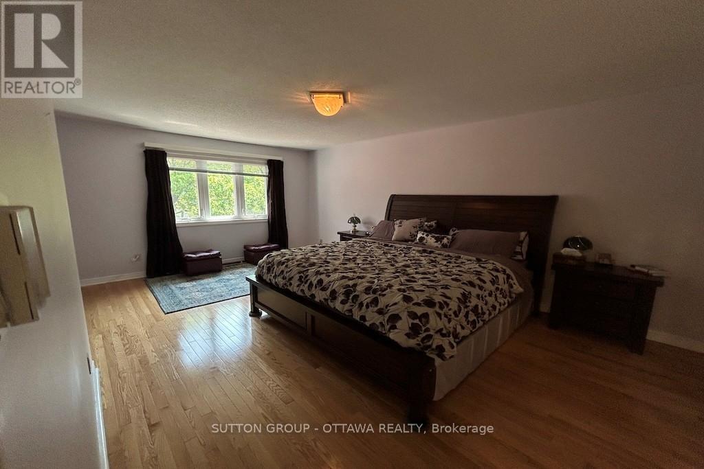 32 Cellini Court W Property Photo 35