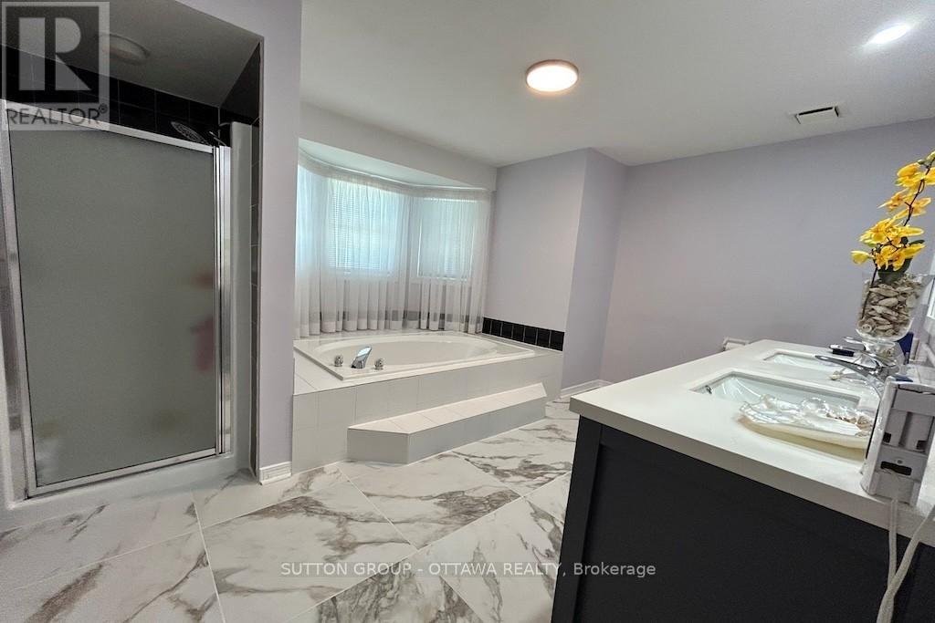 32 Cellini Court W Property Photo 37