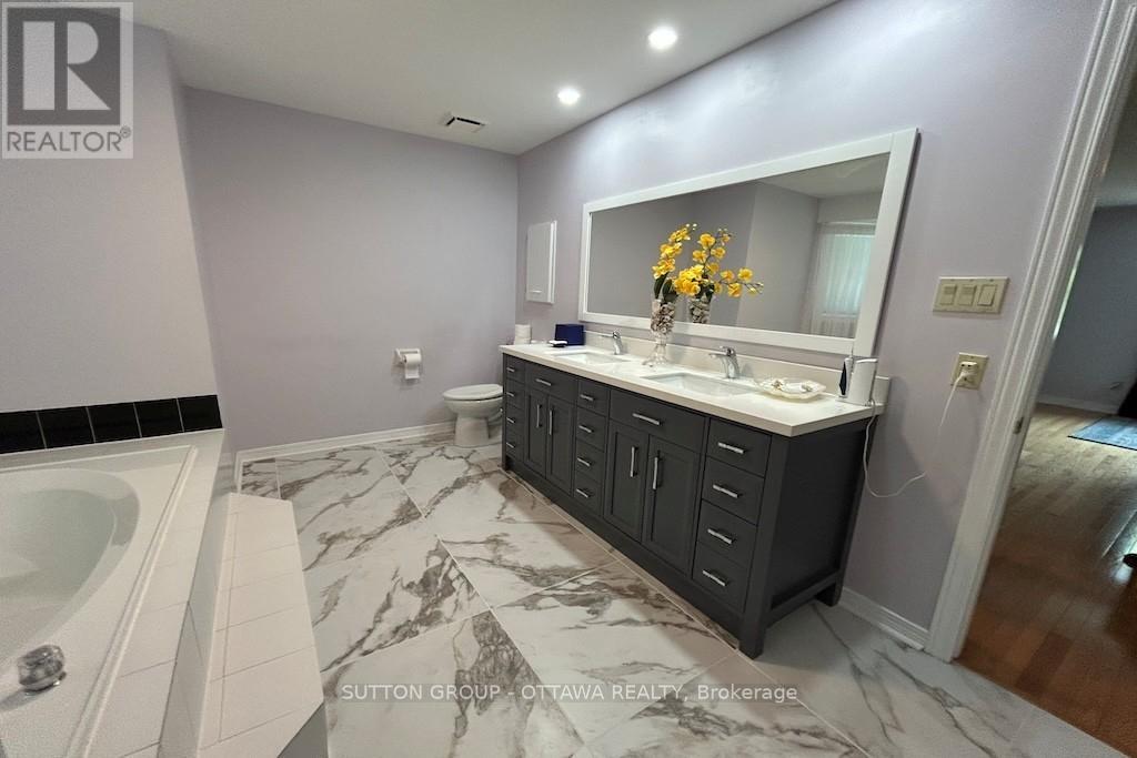 32 Cellini Court W Property Photo 38