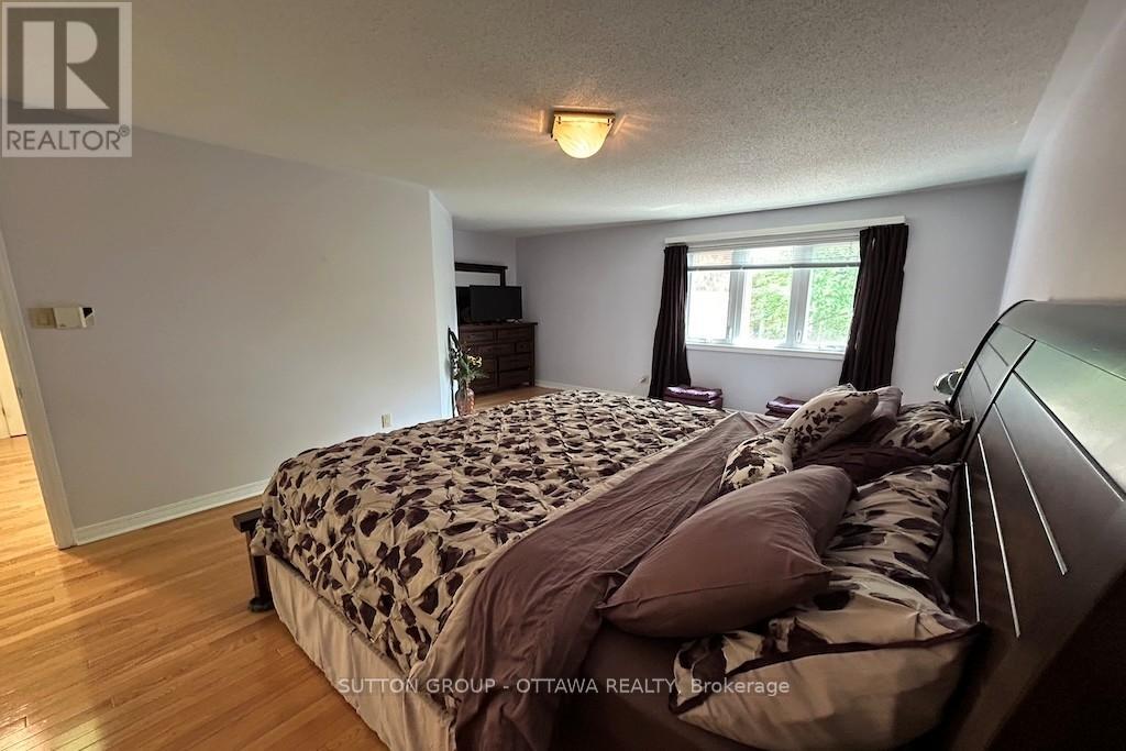 32 Cellini Court W Property Photo 41